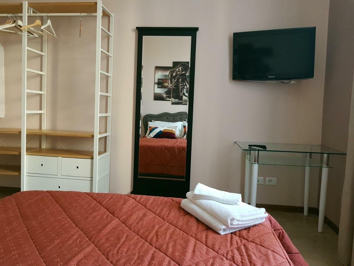 Vittoria'S Bridge Flat Apartment Florence Exterior photo